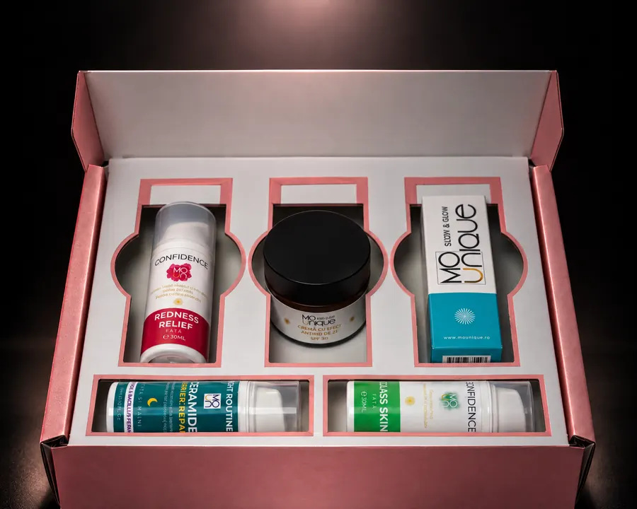 Mounique Box Чувствителна кожа — отворената кутия с 5-те продукта